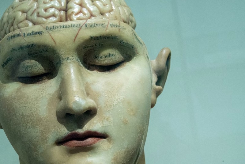 Perché il lavoro cognitivo è soprattutto riproduttivo cover