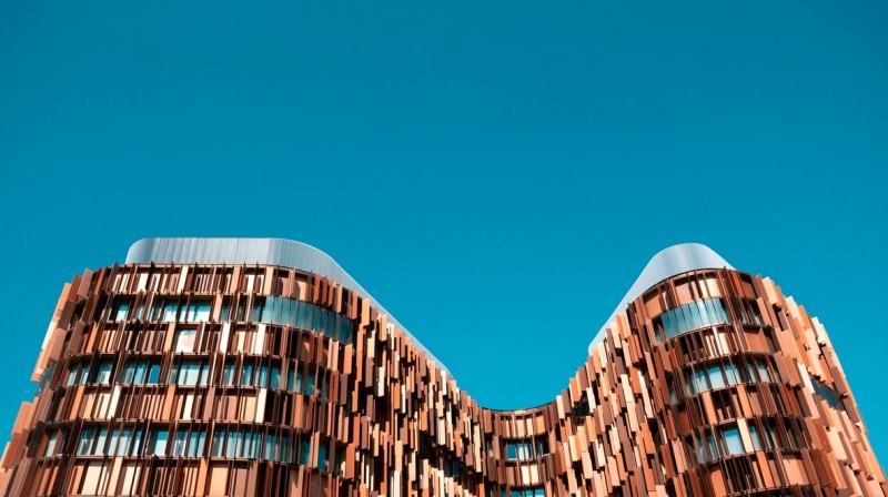 Milano oggi: grandi trasformazioni urbane, nuovi attori e nuove logiche immobiliari cover