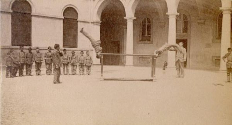 Liberi dalla paura di muoversi, la storia di Luigi Zibecchi cover