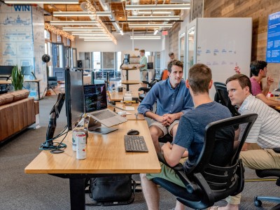 Come co-working ed incubatori possono superare il Coronavirus cover