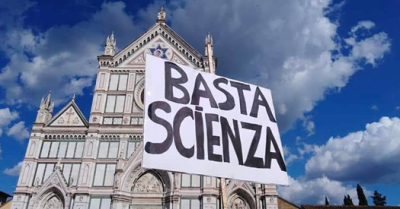 'Critica della ragione cospirativa' l'ultimo intervento di Giorgio Agamben per la rubrica 'Una Voce' cover