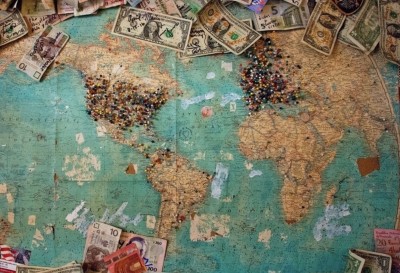 Denaro democratico e capitale per i commons cover