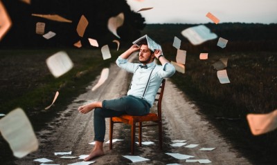 Come evitare di farsi sfruttare dal relatore di tesi cover