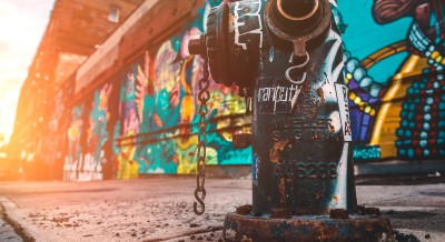 Street Art o Arte Pubblica? Dal vandalismo alla valorizzazione dell'arte negli spazi pubblici cover