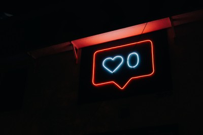 I primi duemila anni di social media cover