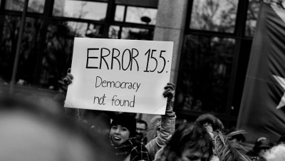 Piattaforme partecipative: una democrazia per l’era della dispersione cover