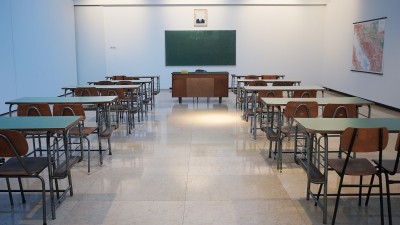Come le graduatorie per insegnare rovinano la vita alla gente cover