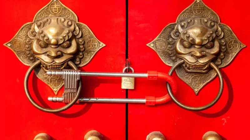 La Cina regolamenta l'economia di piattaforma disciplinando gli algoritmi cover