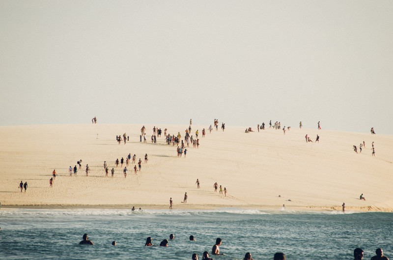 Tre pensieri e buone pratiche dall’estero contro l'overturism in Italia cover