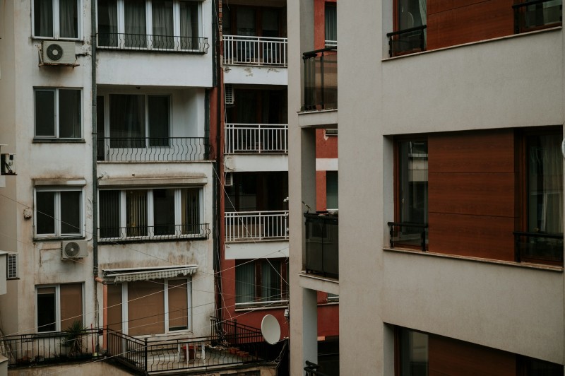 Finanza, mercato immobiliare e città cover