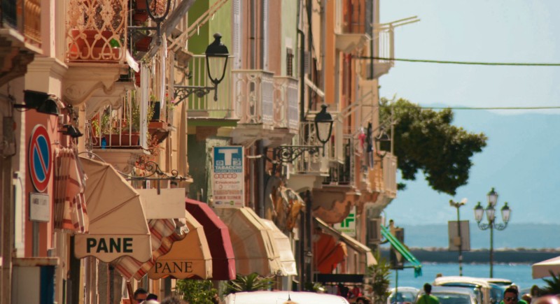 Come è cambiata la geografia economica dei centri e delle periferie delle città cover